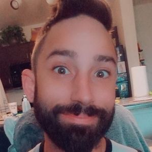 Meet your Posher, Johan